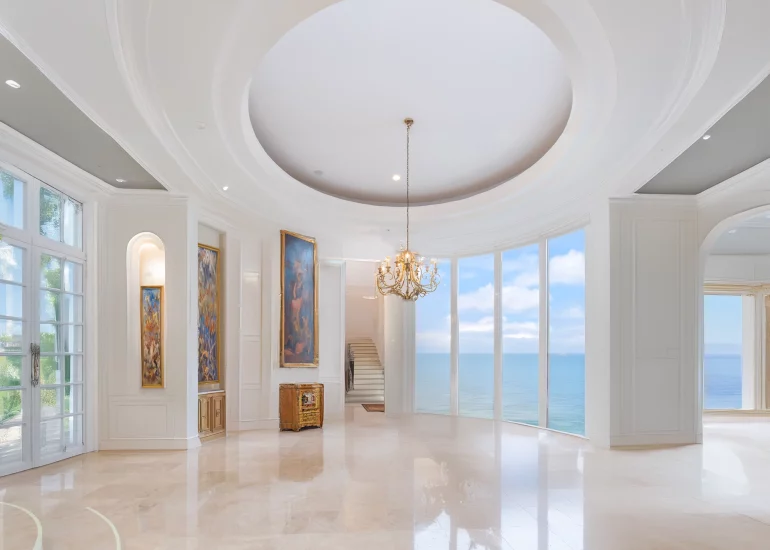 Hypernikomen Rotunda $2,999,000